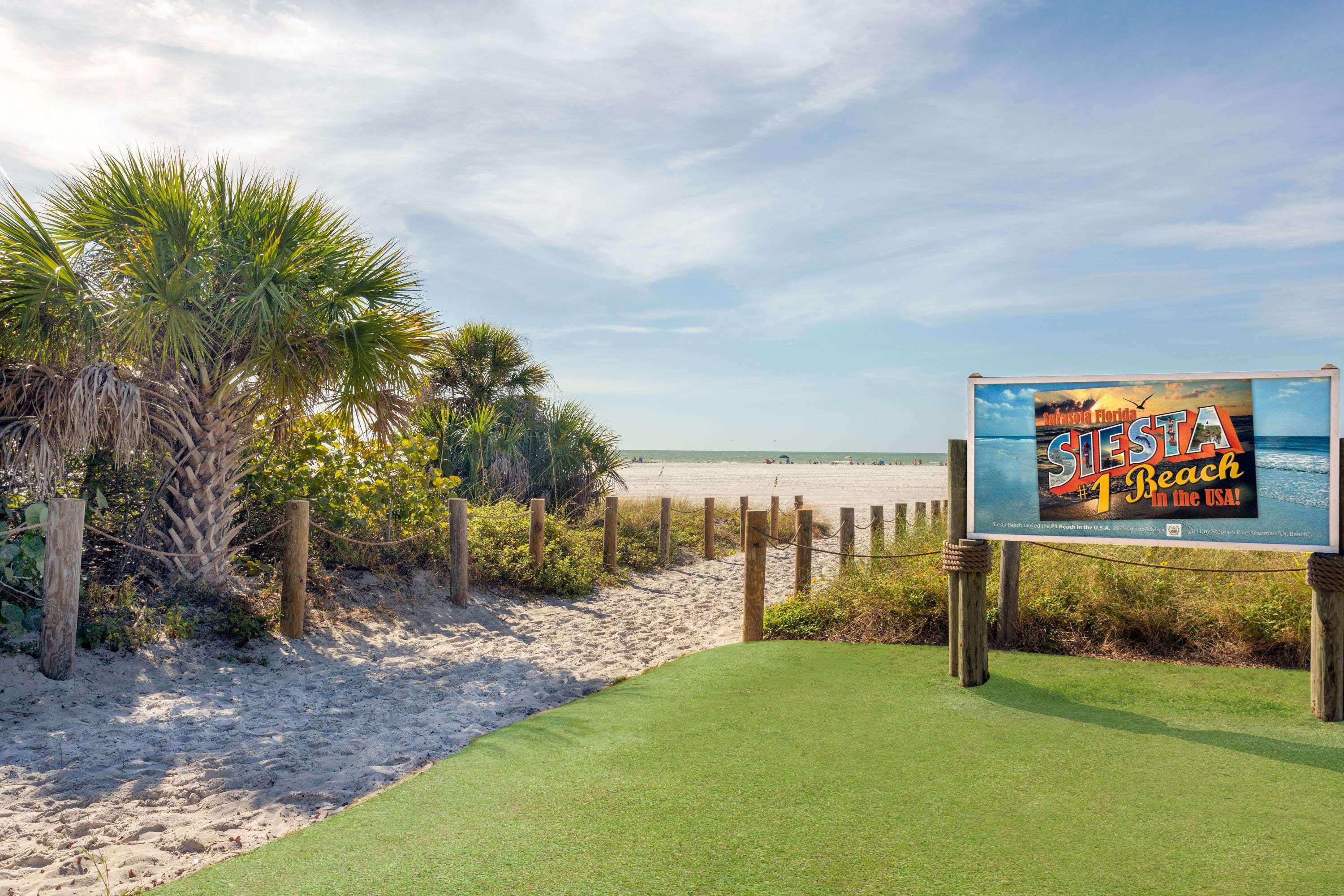 Super 8 By Wyndham Sarasota Near Siesta Key Motel Luaran gambar